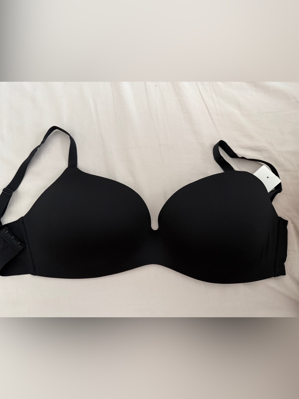 Uniqlo Wireless Bra 3D Hold